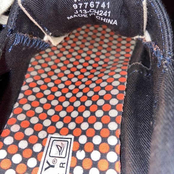 Shoes - Picture 4 of 4